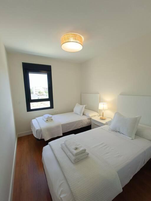 El ToyoNuevo Atico Toyo. Vistas Al Mar, Terraza, Solarium, Piscina, A/A, Wifi Y Garajeアパートメント エクステリア 写真