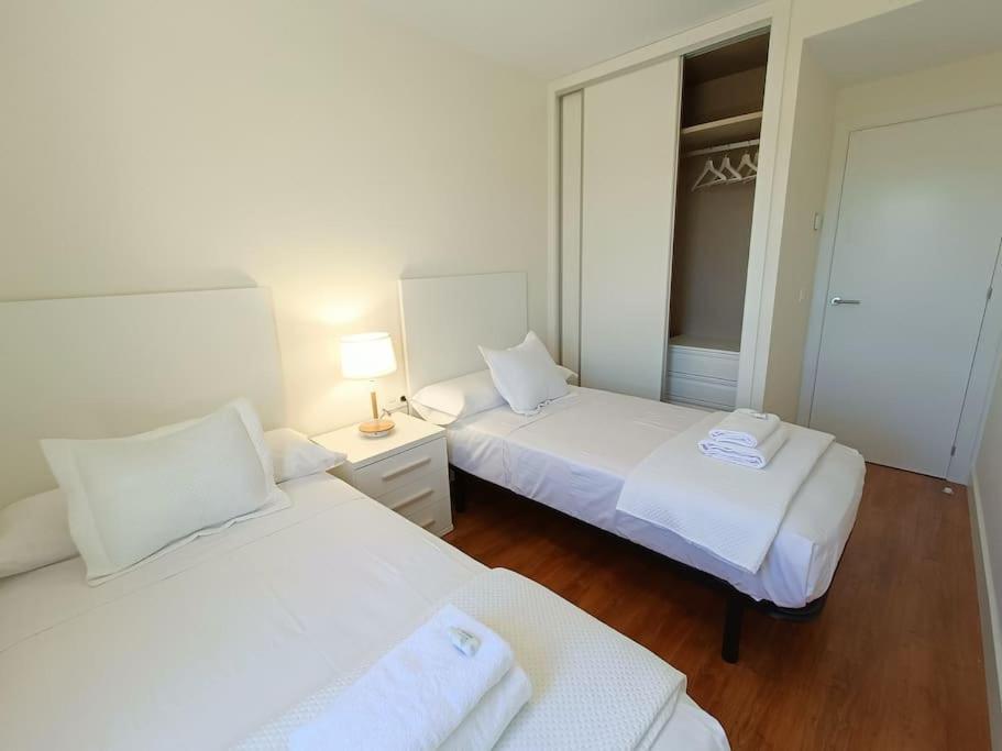 El ToyoNuevo Atico Toyo. Vistas Al Mar, Terraza, Solarium, Piscina, A/A, Wifi Y Garajeアパートメント エクステリア 写真