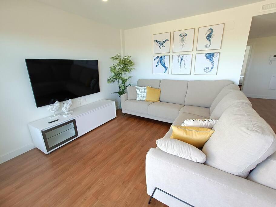 El ToyoNuevo Atico Toyo. Vistas Al Mar, Terraza, Solarium, Piscina, A/A, Wifi Y Garajeアパートメント エクステリア 写真